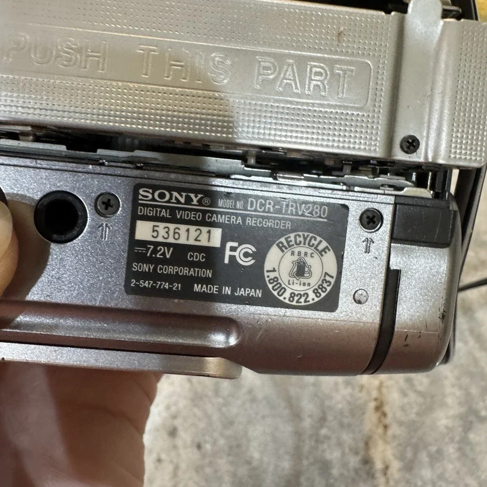 Sony Handycam DCR-TRV280 With Box Manual And Accessories Tested
